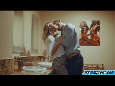 ❤️ Quan una rossa tetona et sedueix en un lavabo públic ❤️❌ Només porno al ca.tusar.top ☑
